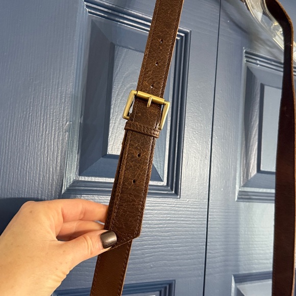 HOBO Mystic Genuine Leather Crossbody Bag with Floral Liner NWT - Picture 5 of 8